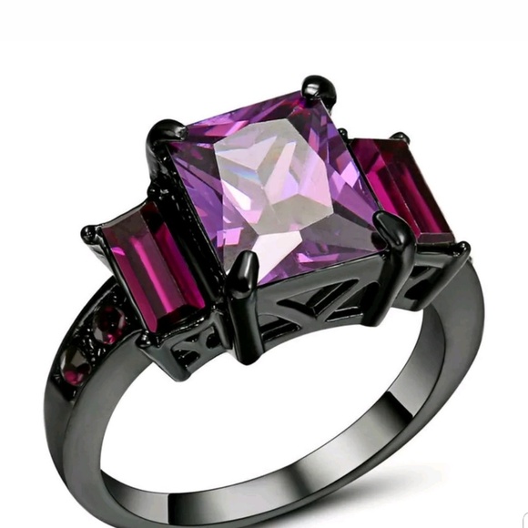 Purple Amethyst Crystal CZ  black Gold Filled - Picture 2 of 3